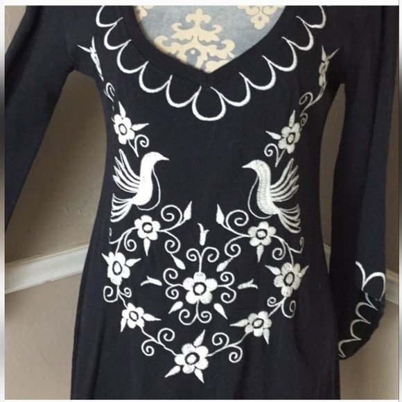 Panhandle Slim Long Sleeve Embroidered Tunic Dress - Picture 2 of 4